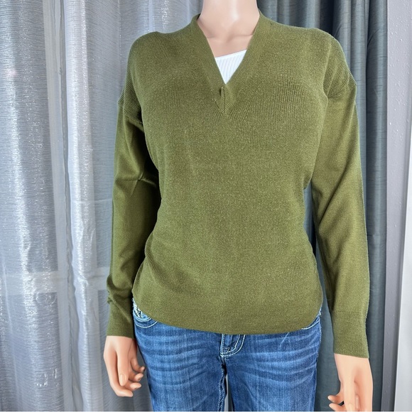 J. Crew Factory Sweaters - J Cree   Merino wool olive green women sweater, size M,